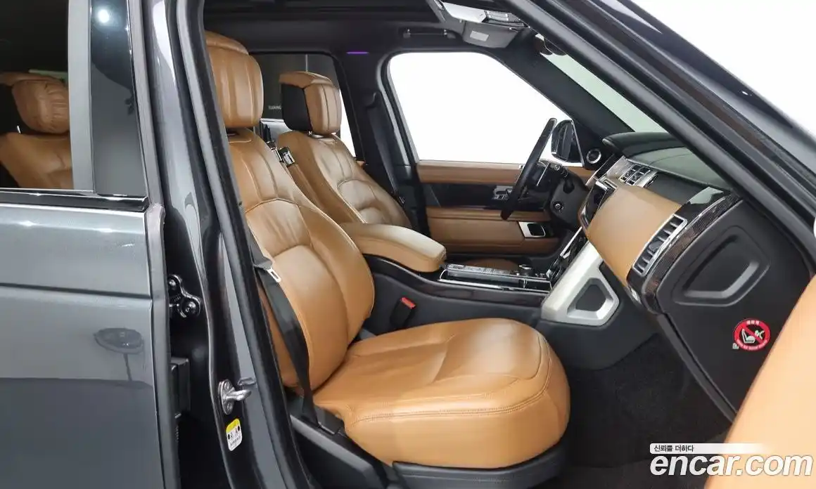 Land Rover Range-Rover 2019 4.4 Автомат в Москве № 198311, фото 17