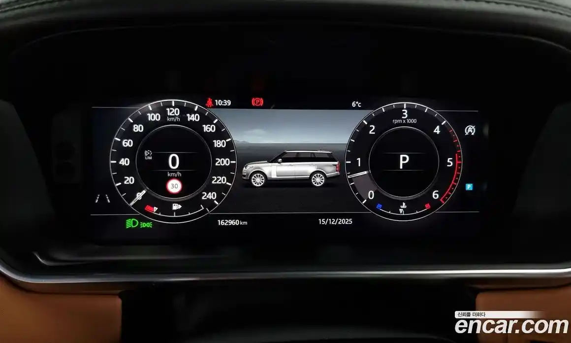 Land Rover Range-Rover 2019 4.4 Автомат в Москве № 198311, фото 2