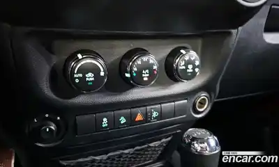 Jeep Wrangler 2014 3.6 Автомат в Москве № 199270, миниатюра 6