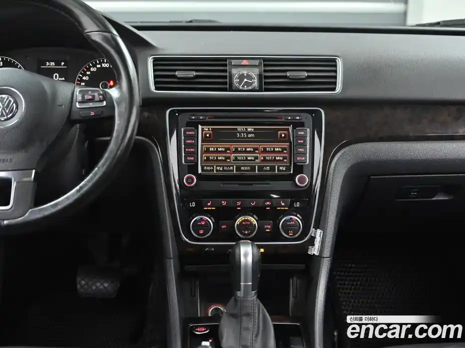 Volkswagen Passat 2015 2.0 Автомат в Москве № 199366, фото 16