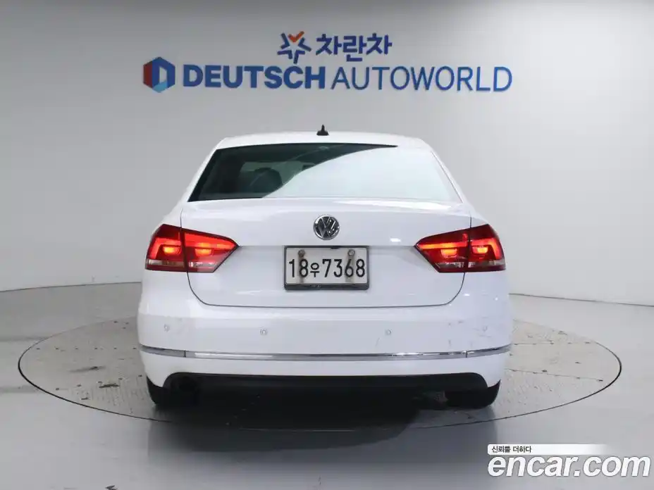 Volkswagen Passat 2015 2.0 Автомат в Москве № 199366, фото 4