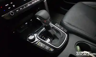 Kia Seltos 2024 1.6 Автомат в Москве № 20082, миниатюра 2