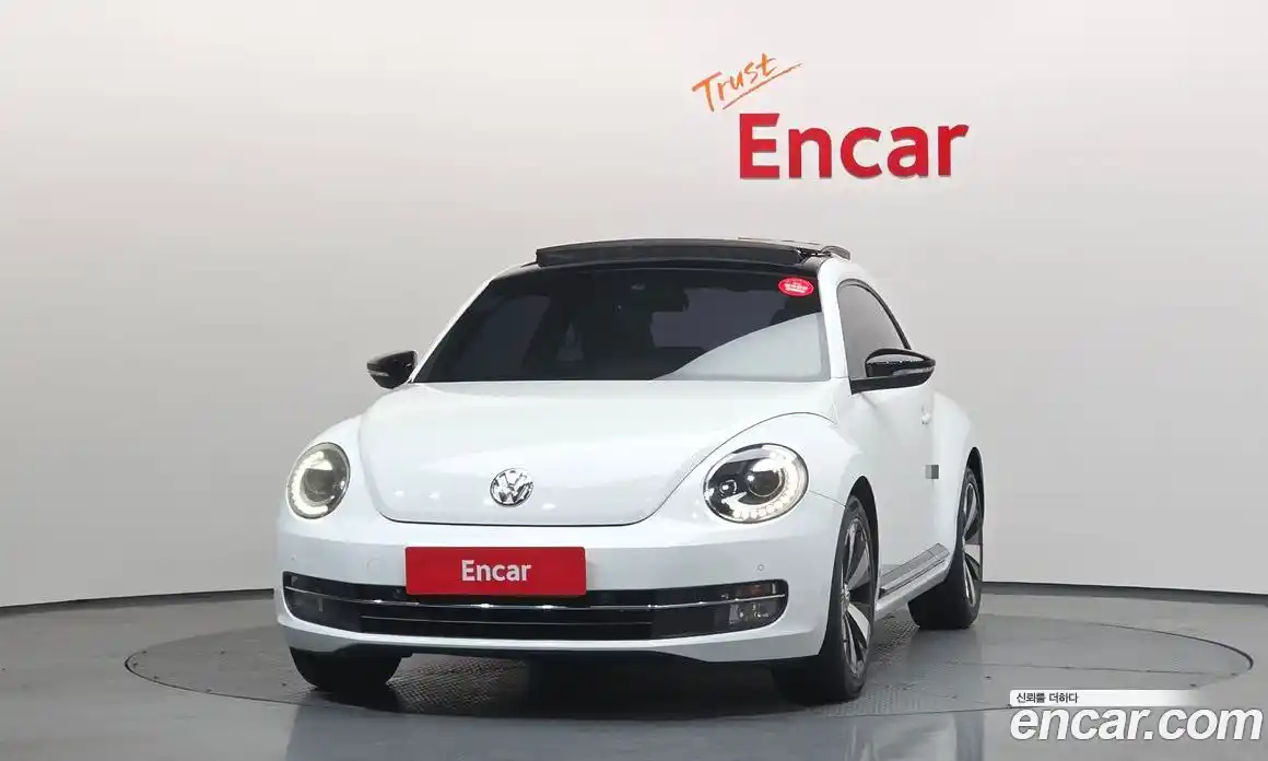 Volkswagen Beatle 2015 2.0 Автомат в Москве № 211758, фото 13