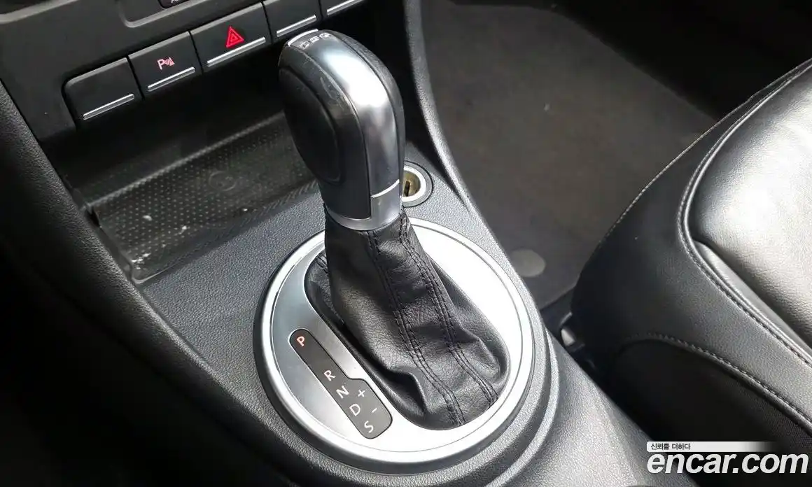 Volkswagen Beatle 2015 2.0 Автомат в Москве № 211758, фото 18