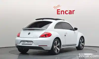 Volkswagen Beatle 2015 2.0 Автомат в Москве № 211758, миниатюра 10