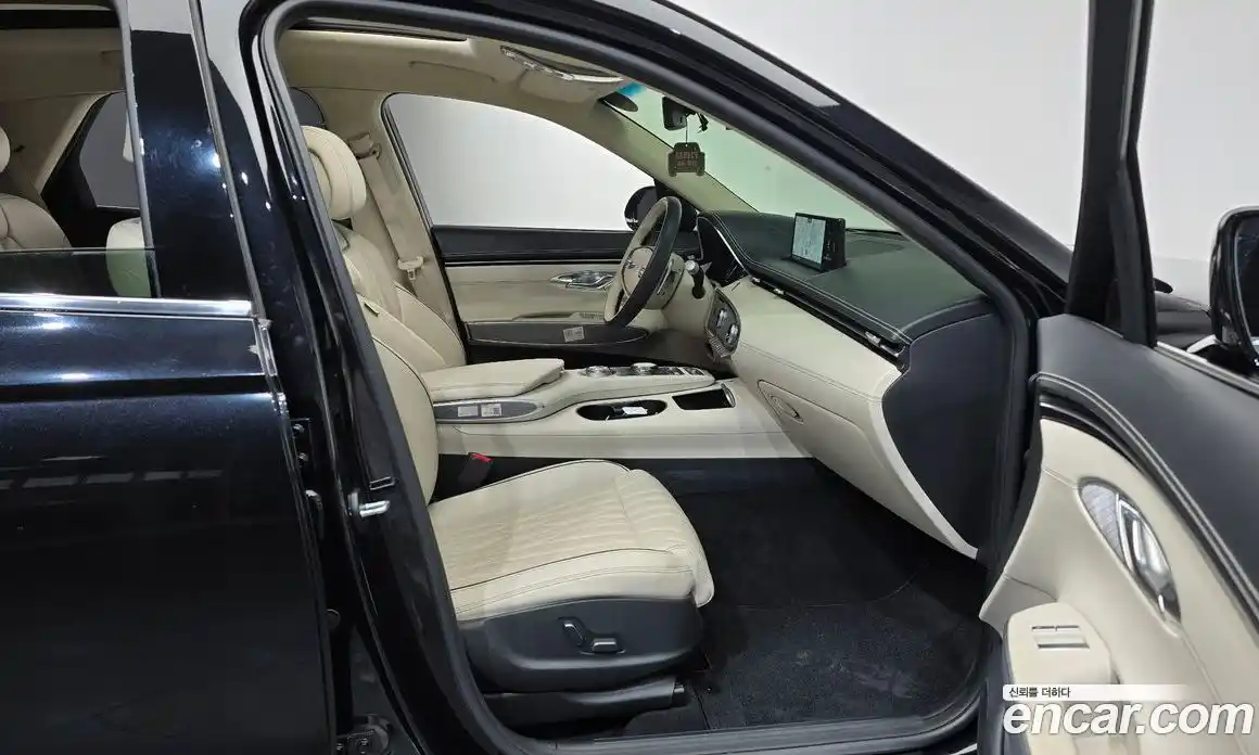 Genesis GV70 2023 2.5 Автомат в Москве № 21202, фото 20