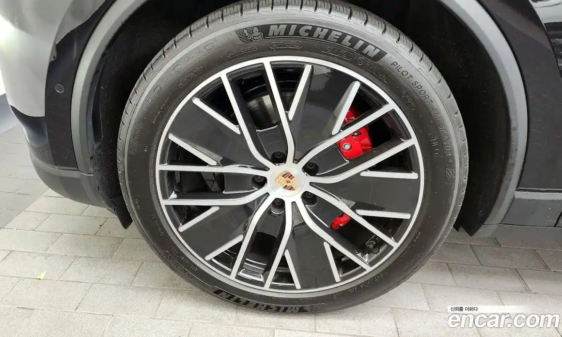 Porsche Macan 2025 0.2 Автомат в Москве № 213026, фото 5