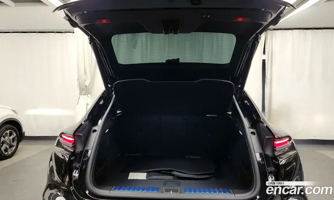 Porsche Macan 2025 0.2 Автомат в Москве № 213026, фото 7