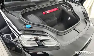 Porsche Macan 2025 0.2 Автомат в Москве № 213026, миниатюра 8