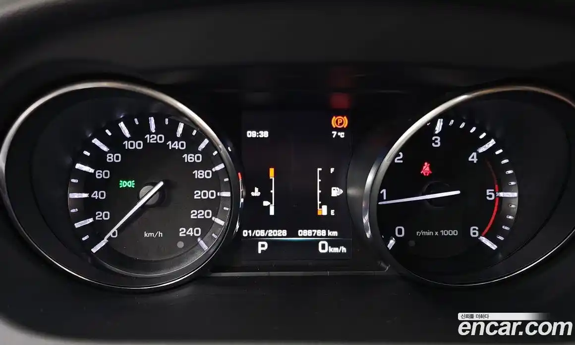 Land Rover Discovery Sport 2016 2.0 Автомат в Москве № 213553, фото 7