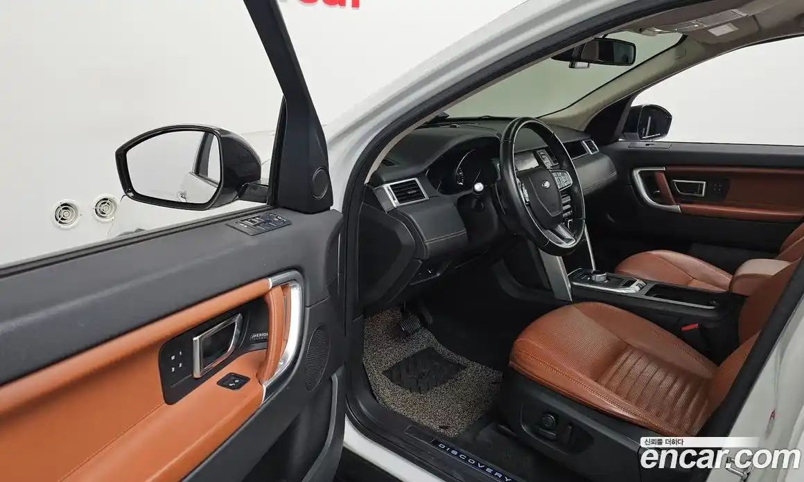 Land Rover Discovery Sport 2016 2.0 Автомат в Москве № 213553, фото 9