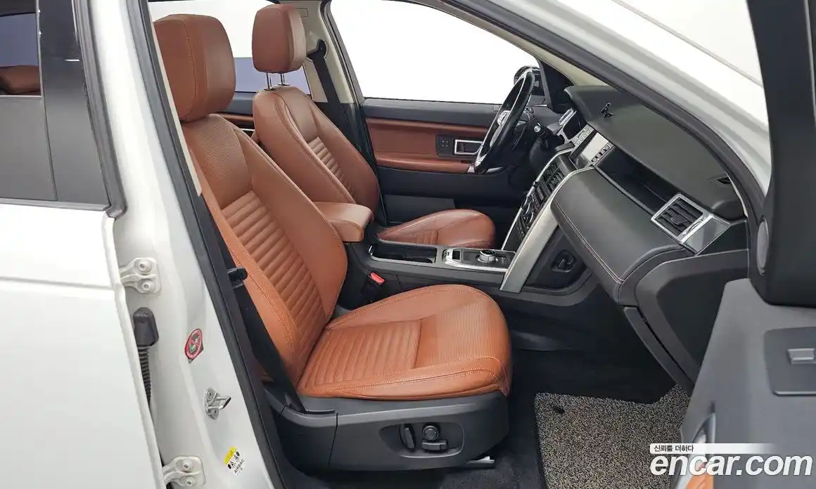 Land Rover Discovery Sport 2016 2.0 Автомат в Москве № 213553, фото 10