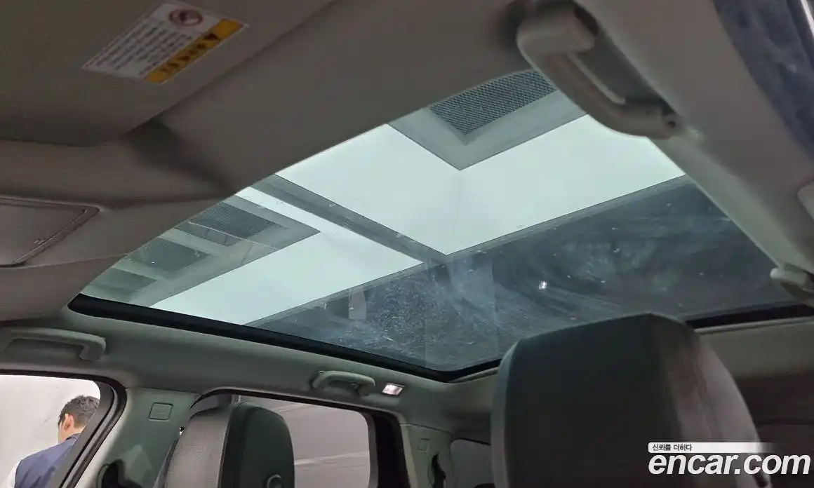 Land Rover Discovery Sport 2016 2.0 Автомат в Москве № 213723, фото 17