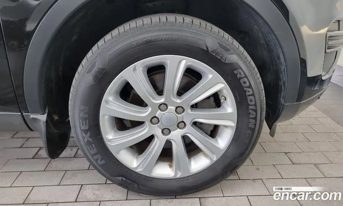 Land Rover Discovery Sport 2016 2.0 Автомат в Москве № 213723, фото 5