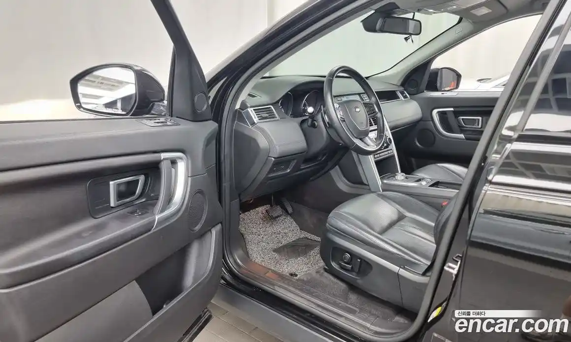 Land Rover Discovery Sport 2016 2.0 Автомат в Москве № 213723, фото 10