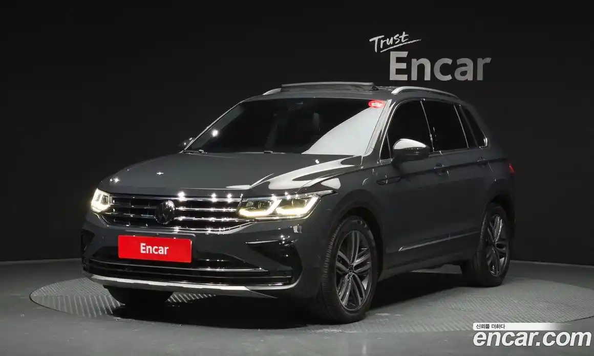 Volkswagen Tiguan 2023 2.0 Автомат в Москве № 215008, фото 11