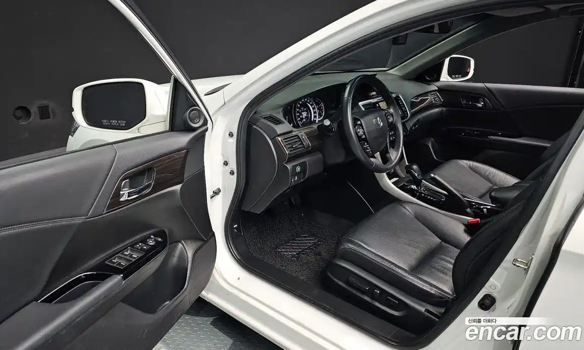 Honda Accord 2016 2.4 Автомат в Москве № 215689, фото 12