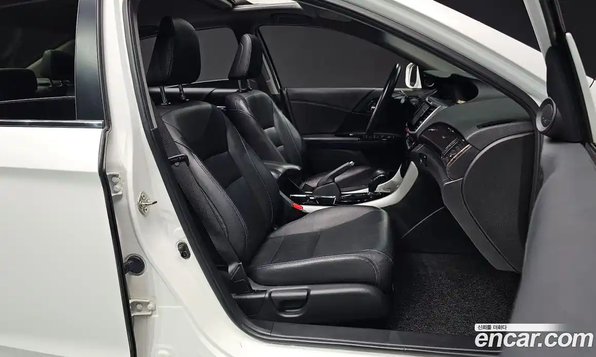 Honda Accord 2016 2.4 Автомат в Москве № 215689, фото 7