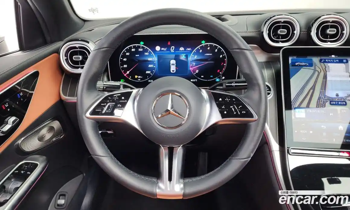 Mercedes-Benz GLC-Class 2025 2.0 Автомат в Москве № 220311, фото 9