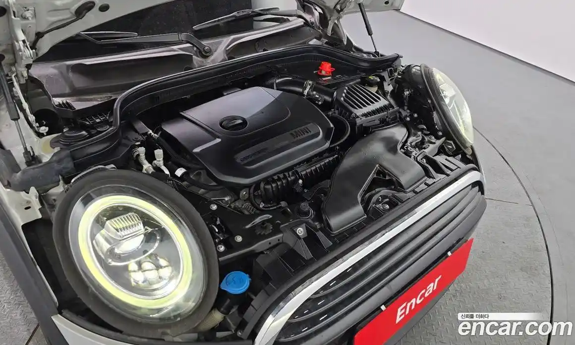 Mini Cooper 2020 1.5 Автомат в Москве № 220628, фото 13