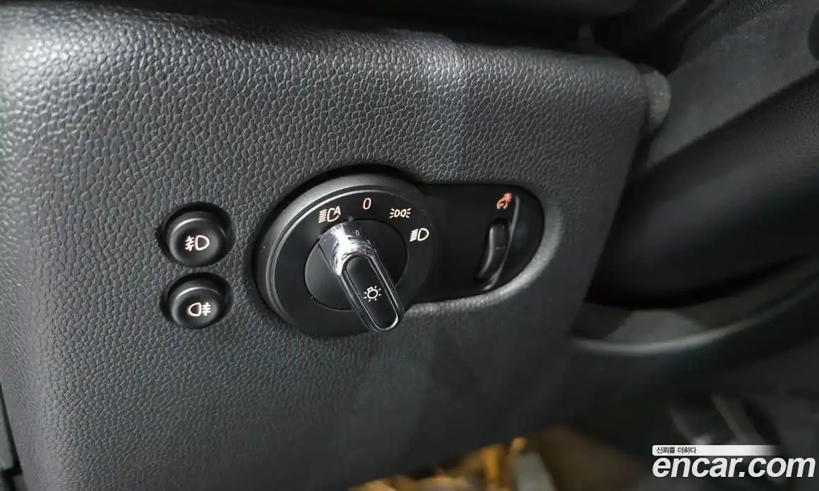 Mini Cooper 2020 1.5 Автомат в Москве № 220628, фото 15