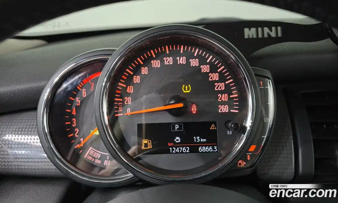 Mini Cooper 2020 1.5 Автомат в Москве № 220628, фото 3