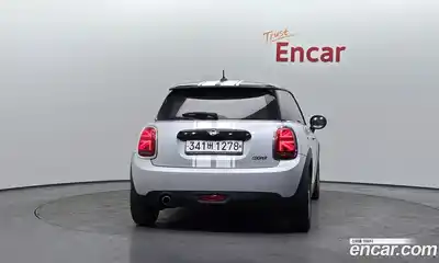 Mini Cooper 2020 1.5 Автомат в Москве № 220628, миниатюра 4