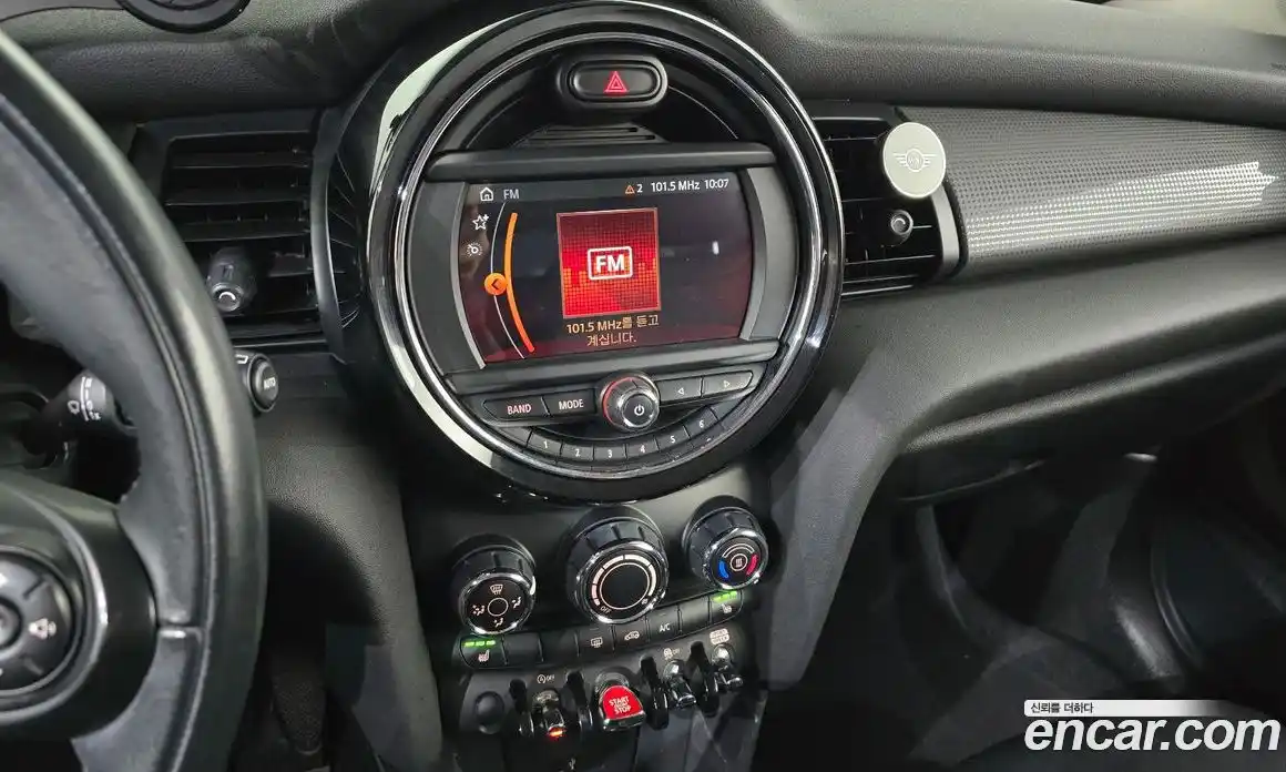 Mini Cooper 2020 1.5 Автомат в Москве № 220628, фото 5