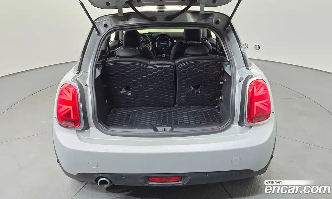 Mini Cooper 2020 1.5 Автомат в Москве № 220628, фото 9