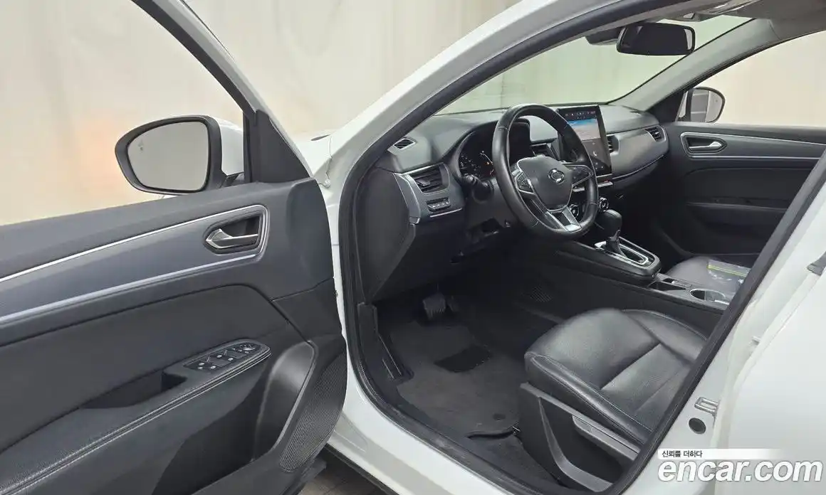 Renault XM3 2023 1.6 Автомат в Москве № 225986, фото 16