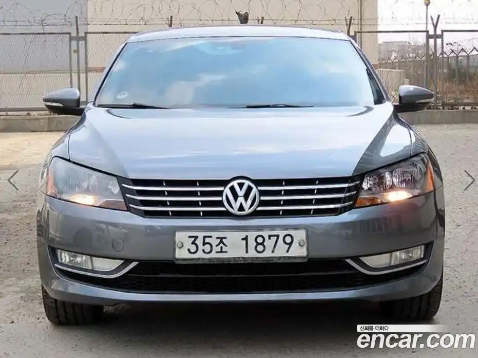 Volkswagen Passat 2013 2.0 Автомат в Москве № 226480, фото 1