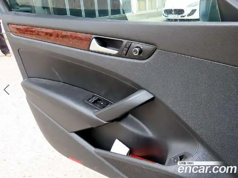 Volkswagen Passat 2013 2.0 Автомат в Москве № 226480, фото 11