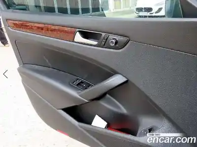 Volkswagen Passat 2013 2.0 Автомат в Москве № 226480, миниатюра 11