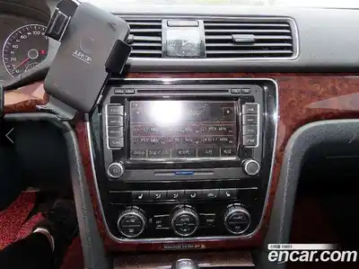 Volkswagen Passat 2013 2.0 Автомат в Москве № 226480, миниатюра 12