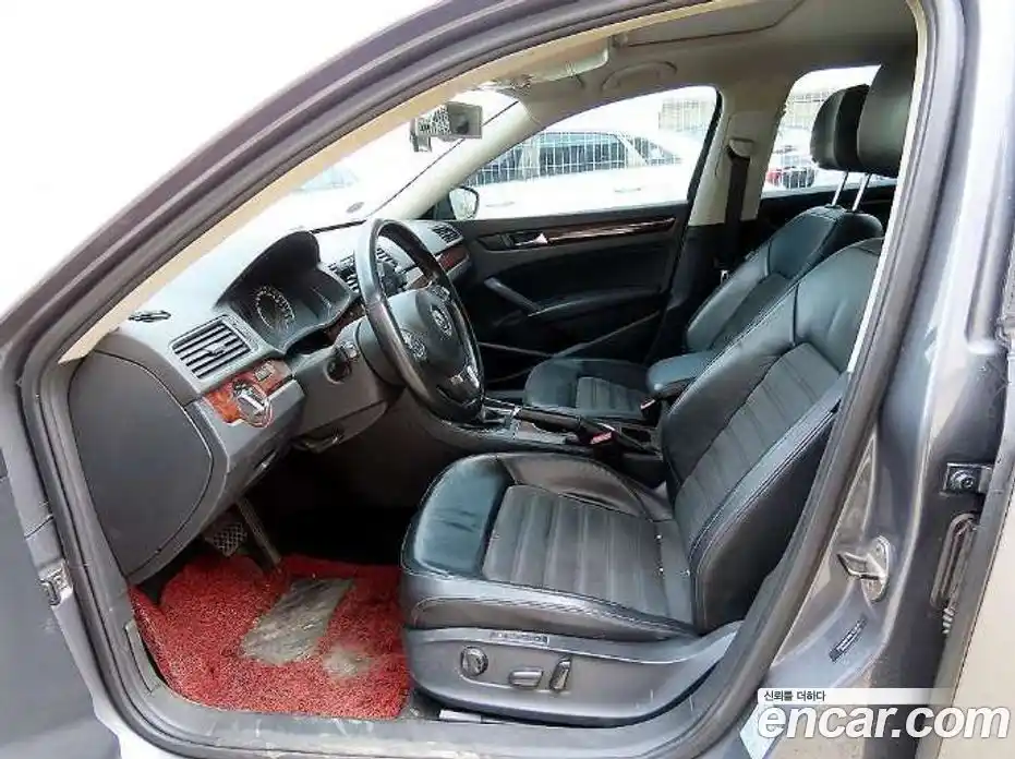 Volkswagen Passat 2013 2.0 Автомат в Москве № 226480, фото 5