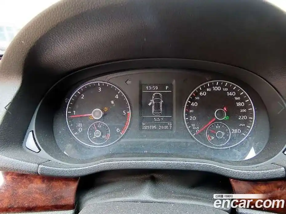 Volkswagen Passat 2013 2.0 Автомат в Москве № 226480, фото 9