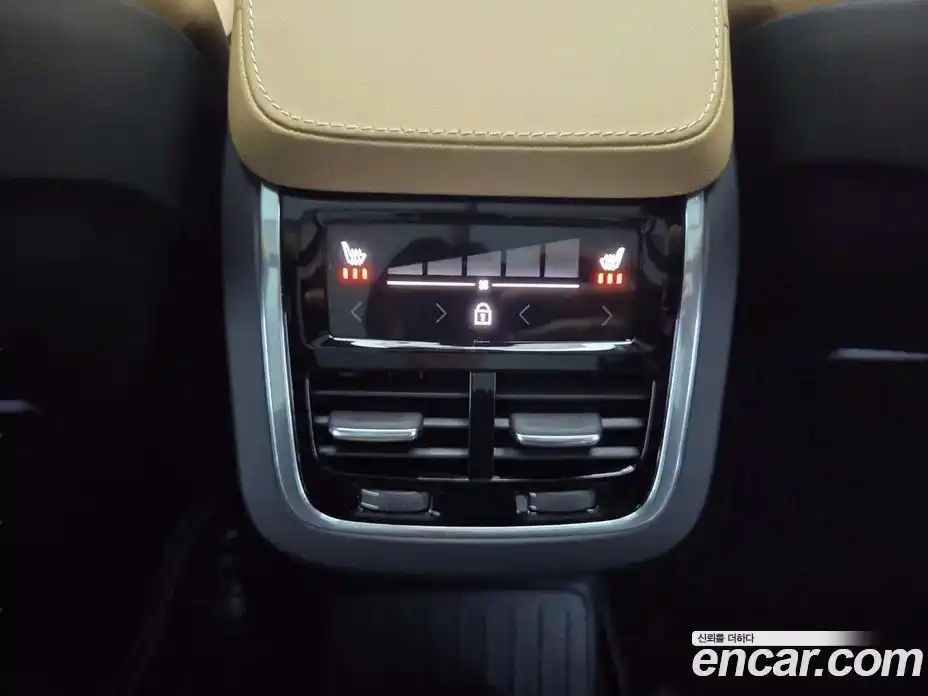 Volvo XC90 2025 2.0 Автомат в Москве № 230783, фото 16