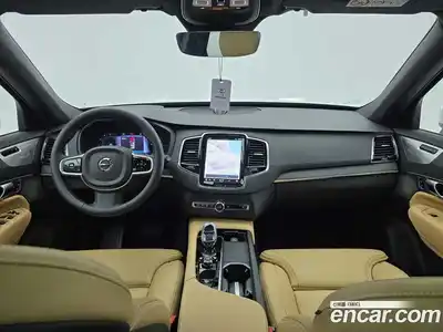 Volvo XC90 2025 2.0 Автомат в Москве № 230783, миниатюра 6