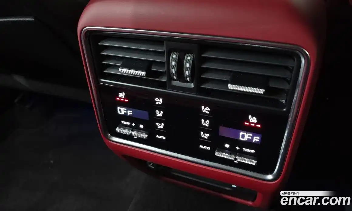 Porsche Cayenne 2023 3.0 Автомат в Москве № 230893, фото 18