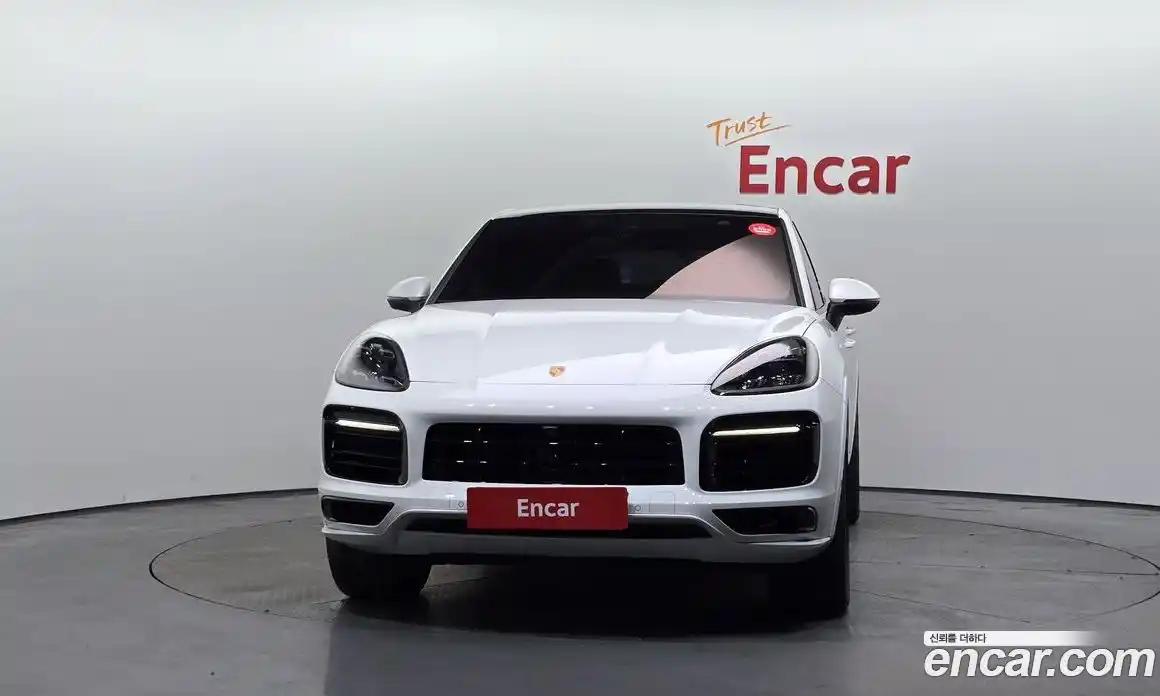 Porsche Cayenne 2023 3.0 Автомат в Москве № 230893, фото 3