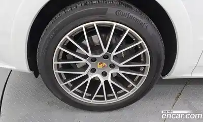 Porsche Cayenne 2023 3.0 Автомат в Москве № 230893, миниатюра 5