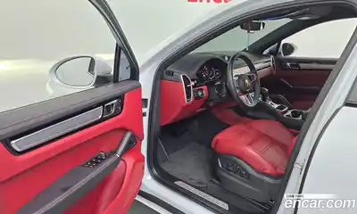 Porsche Cayenne 2023 3.0 Автомат в Москве № 230893, миниатюра 10