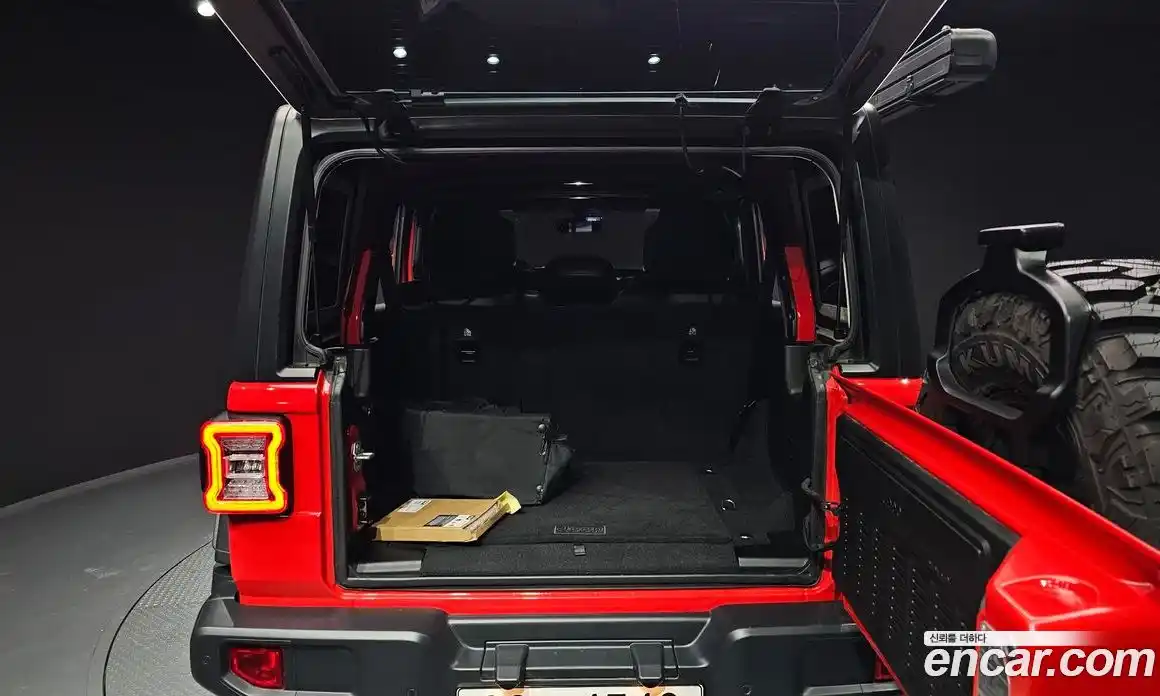 Jeep Wrangler 2018 2.0 Автомат в Москве № 232352, фото 20