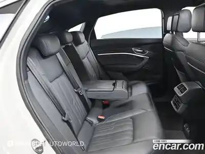 Audi e-tron 2022 0.2 Автомат в Москве № 250525, миниатюра 12