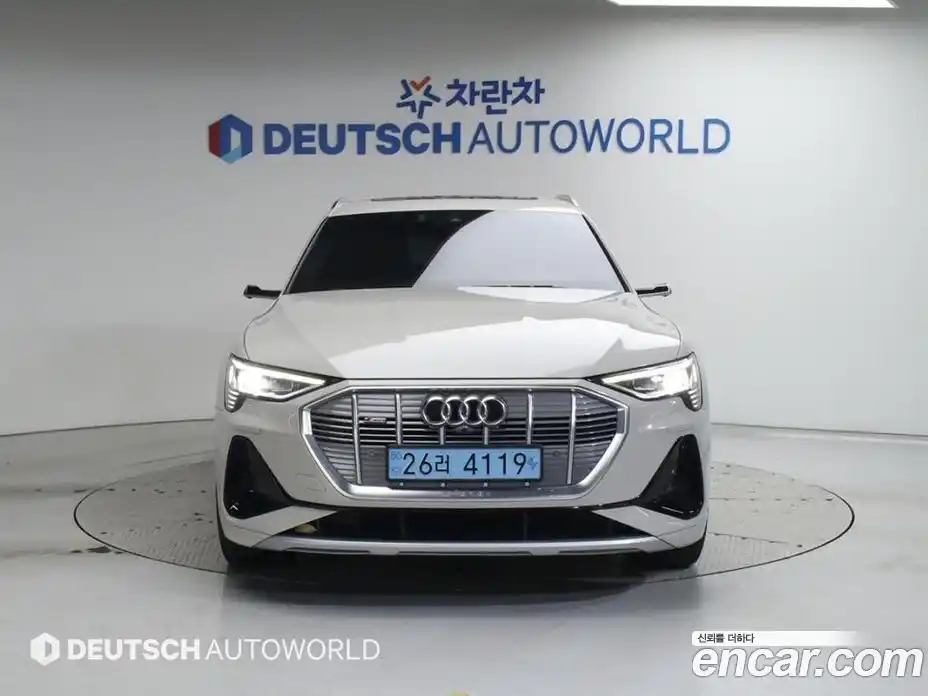 Audi e-tron 2022 0.2 Автомат в Москве № 250525, фото 3