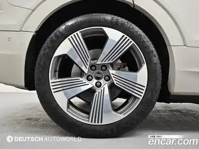Audi e-tron 2022 0.2 Автомат в Москве № 250525, миниатюра 5