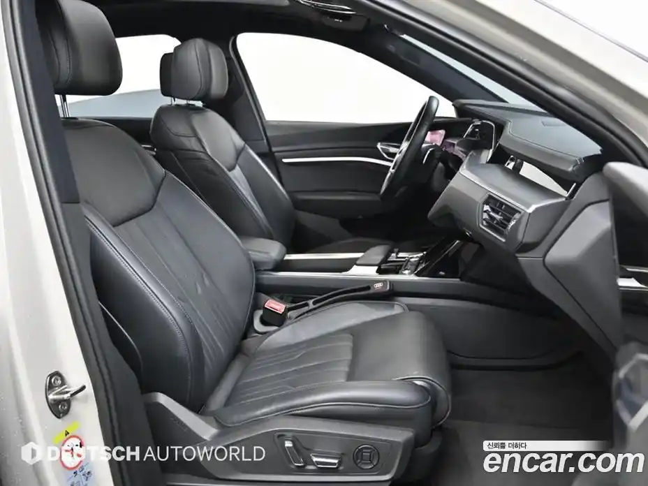 Audi e-tron 2022 0.2 Автомат в Москве № 250525, фото 10