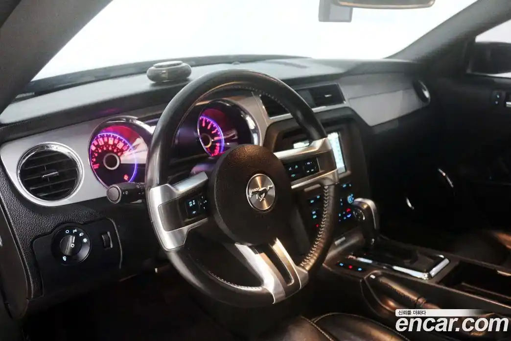 Ford Mustang 2014 3.7 Автомат в Москве № 255686, фото 19