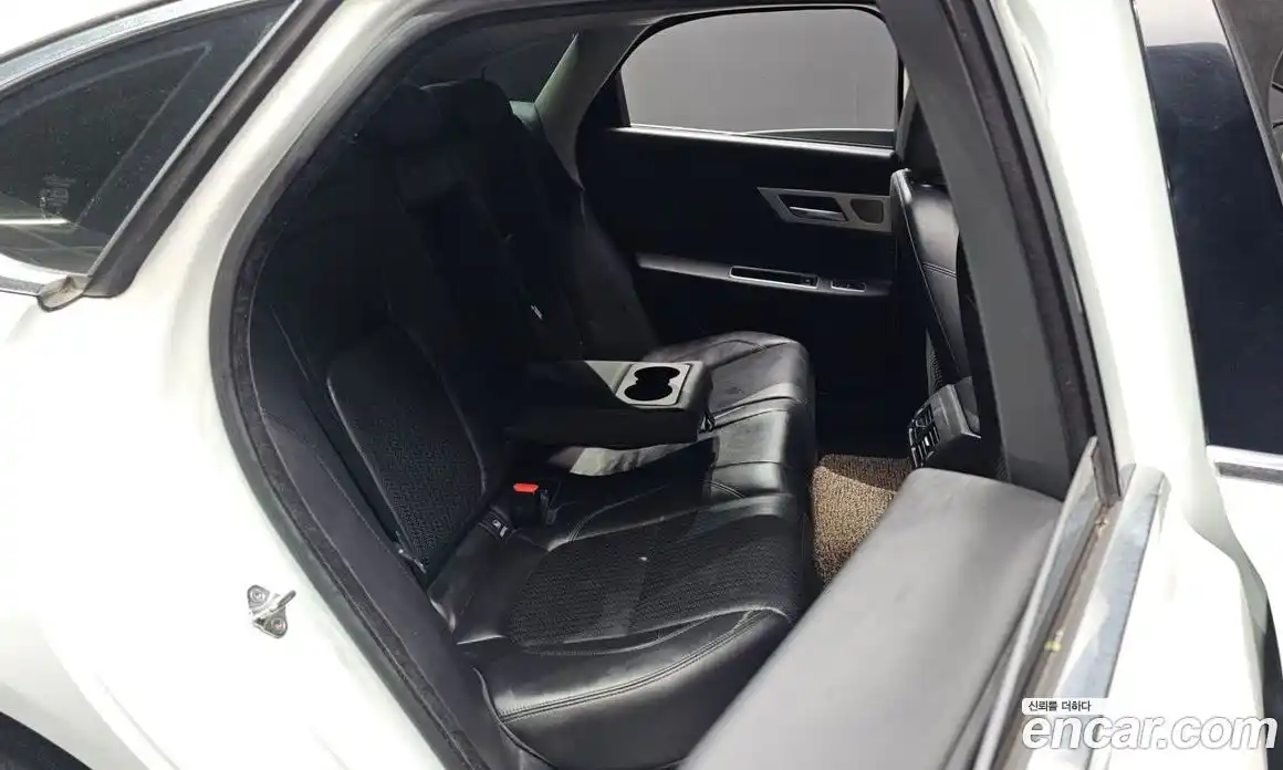 Jaguar XF 2018 2.0 Автомат в Москве № 256096, фото 15