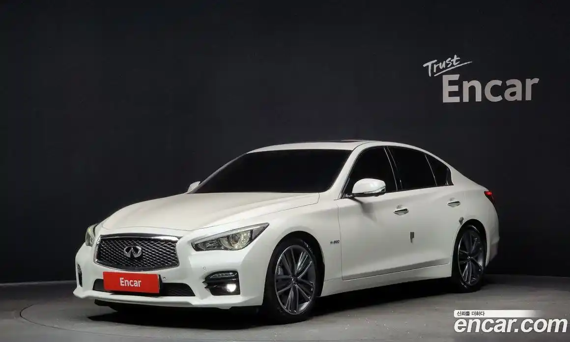 Infiniti Q50 2016 3.5 Автомат в Москве № 256155, фото 12